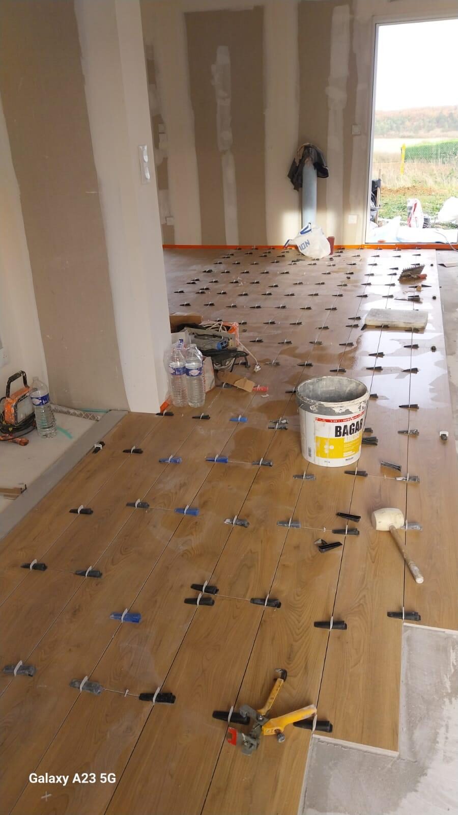Pose de parquet en cours