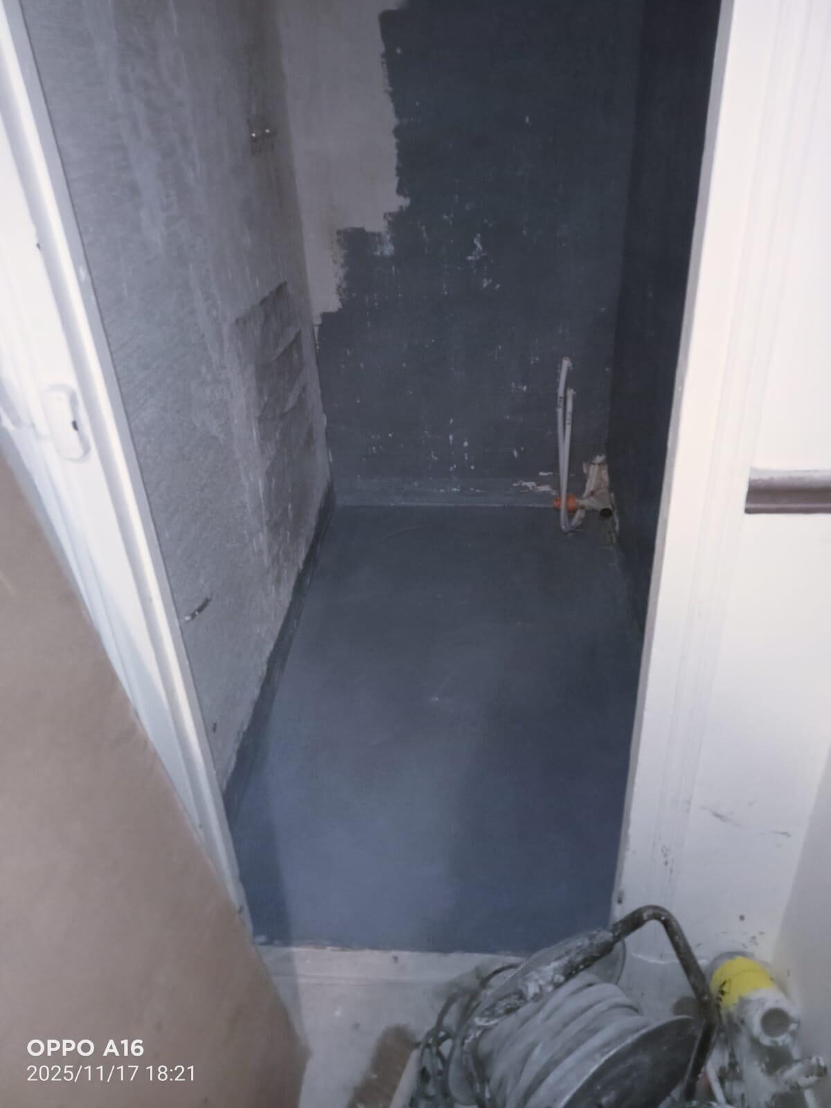 Couloir en cours de plâtrerie