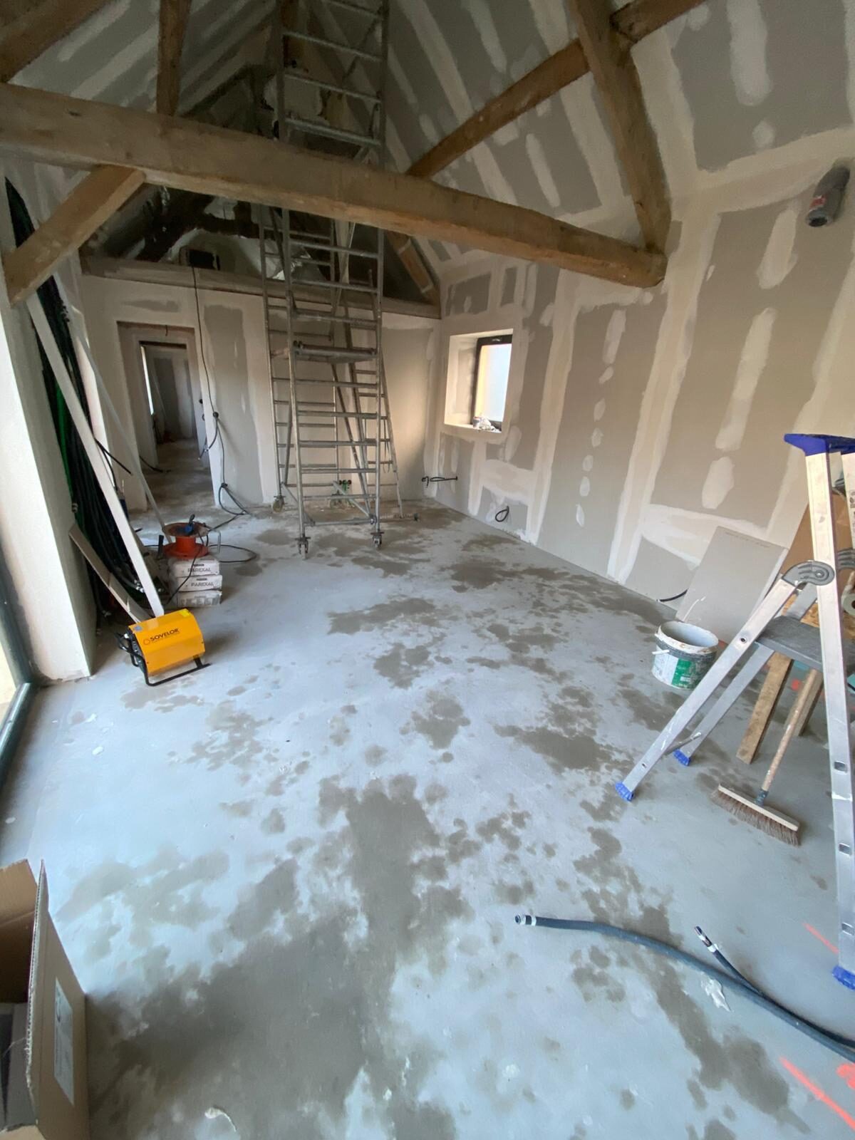 Combles en cours d'aménagement